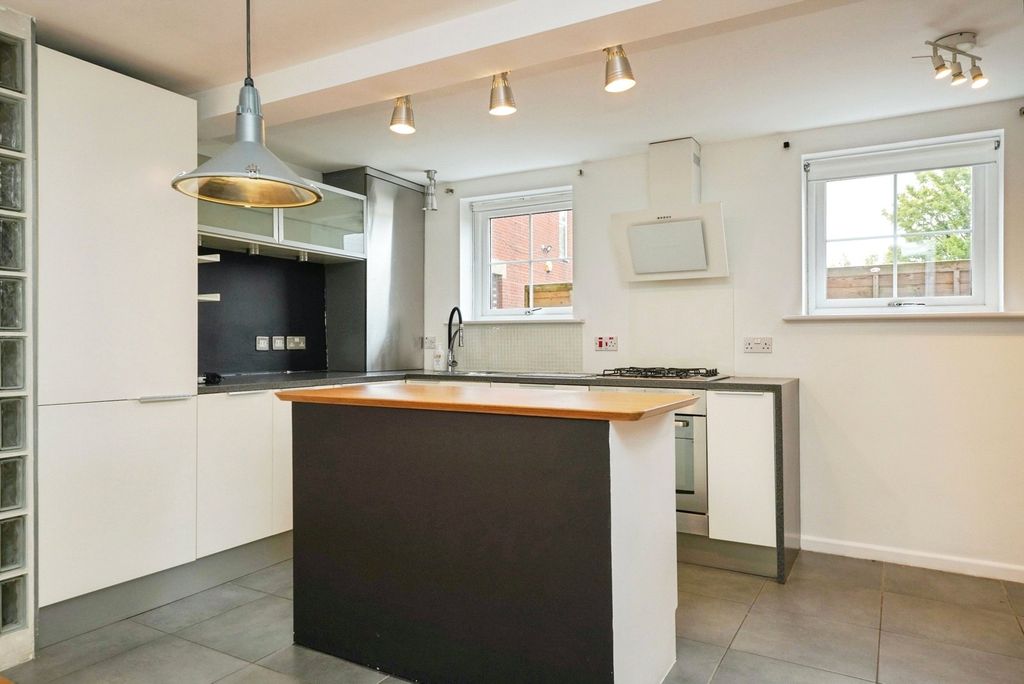Additional image 17 of 2 bed flat for saleLower Leys, Evesham, Worcestershire WR11