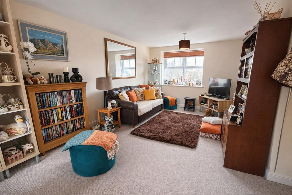 2 bed flat for saleZander Road, Calne SN11 photo 3