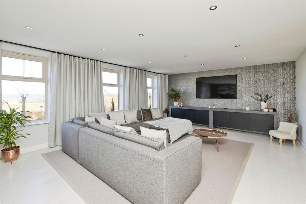 Additional image 8 of 5 bed detached house for saleReservoir Road, Burton-On-Trent DE14