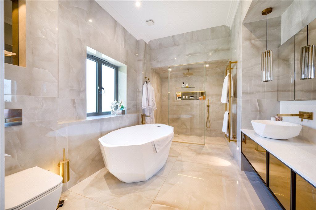 Additional image 16 of 5 bed detached house for saleLeesons Hill, Chislehurst BR7