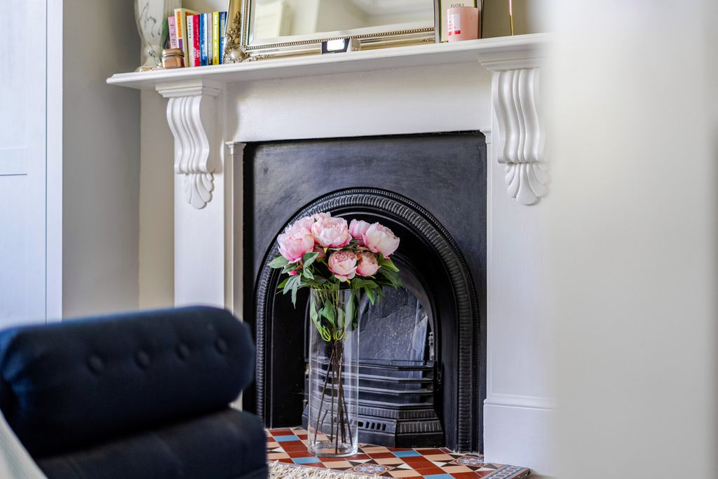 Additional image 3 of 4 bed flat for saleSusan Wood, Chislehurst BR7