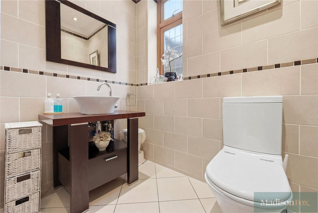 Additional image 15 of 6 bed detached house for saleTomswood Road, Chigwell IG7