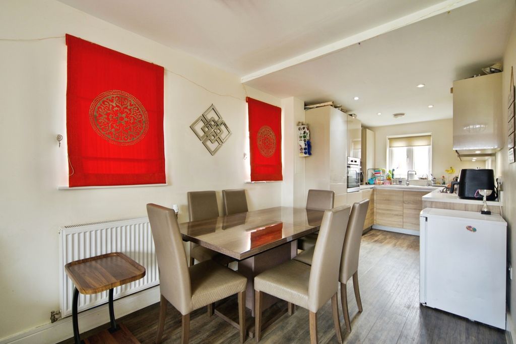 Additional image 7 of 4 bed end terrace house for saleAlderwood Terrace, Chigwell IG7