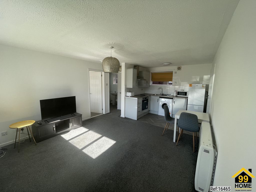 1 bed flat for saleWest Hill House, Hednesford, Staffordshire WS12
