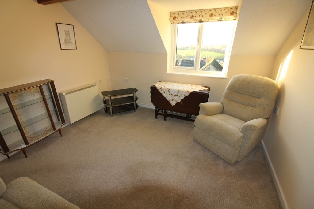 Additional image 5 of 2 bed flat for saleWest Street, Chipping Norton OX7