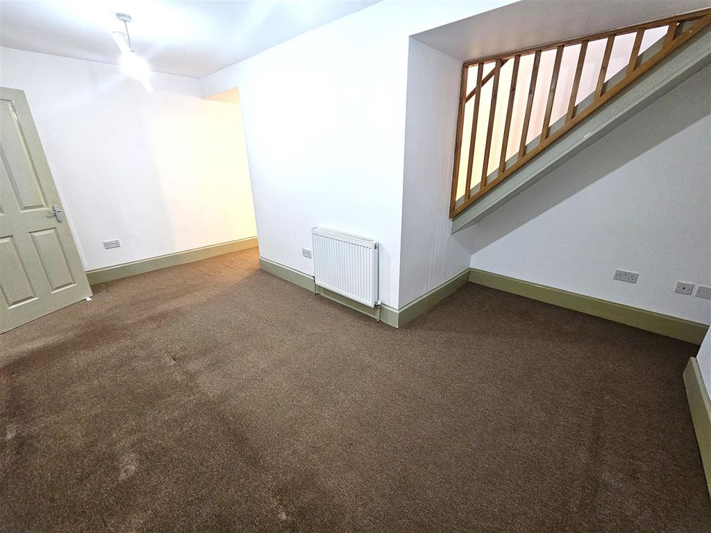 Additional image 4 of 1 bed flat for saleBannawell Street, Tavistock PL19