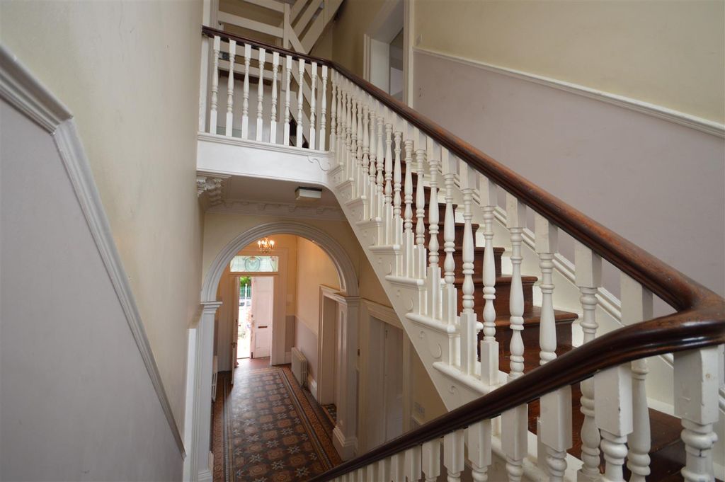 Additional image 4 of 4 bed detached house for saleLumley Street, Castleford WF10