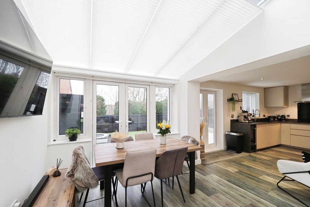 Additional image 4 of 4 bed detached house for saleRidge End Drive, Burton-On-Trent, Staffordshire DE13