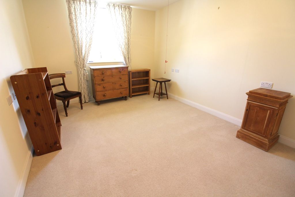 Additional image 14 of 2 bed flat for saleTrinity Road, Chipping Norton OX7