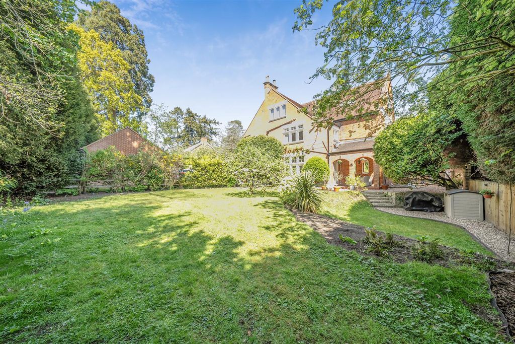 Additional image 2 of 3 bed maisonette for saleBrackendale Road, Camberley, Surrey GU15
