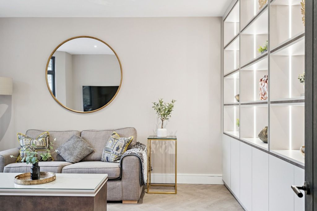 Additional image 17 of 5 bed detached house for saleAldenham Road, Bushey WD23