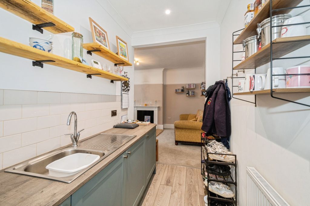 Additional image 10 of 3 bed flat for saleKing Street, Tavistock PL19