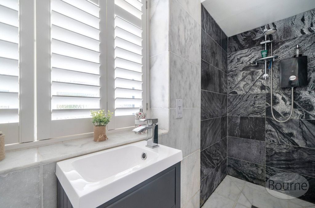 Additional image 12 of 4 bed detached house for saleFerndale Avenue, Chertsey, Surrey KT16