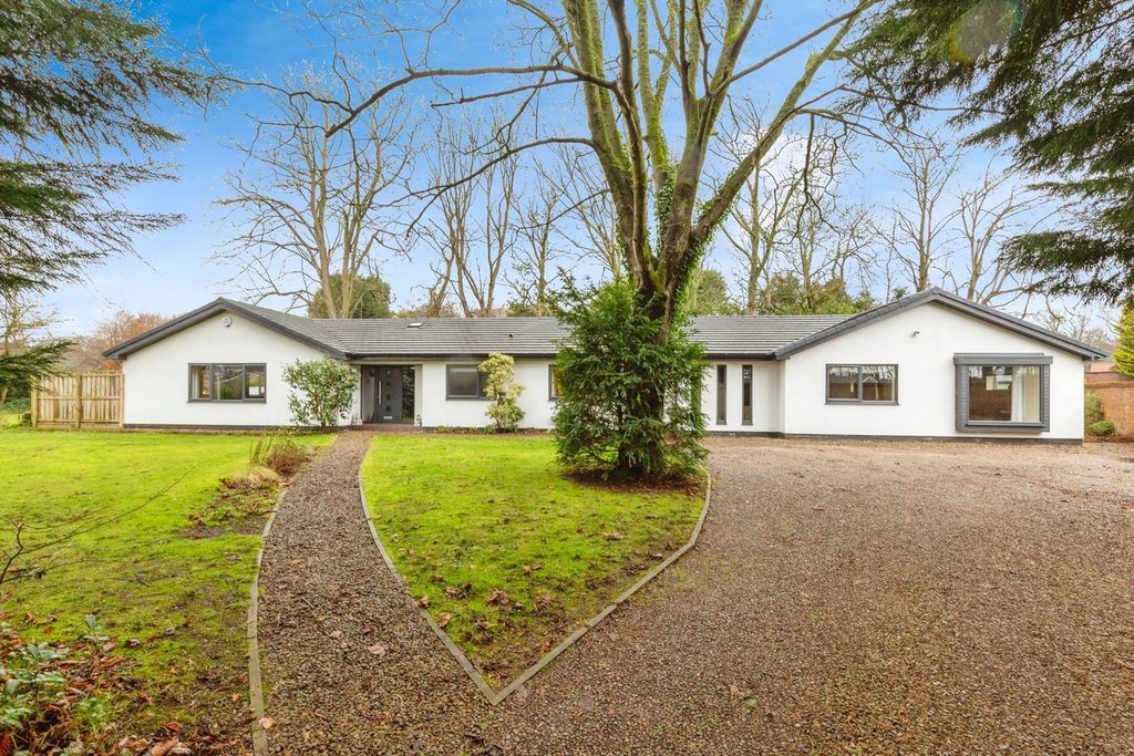 4 bed detached bungalow for saleCragside, Chester Le Street DH2