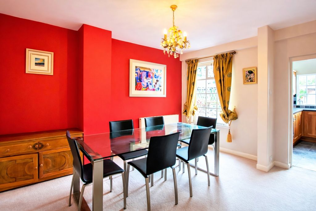 Additional image 5 of 2 bed flat for saleBlack Friars, Chester, Cheshire CH1