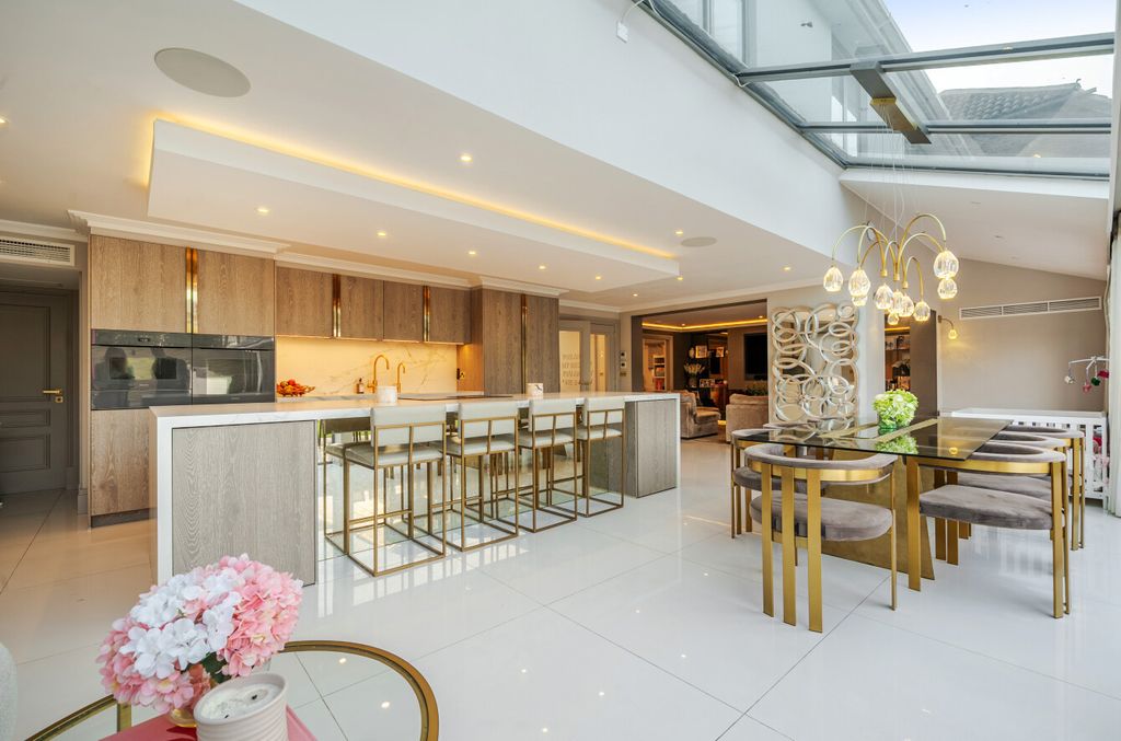 Additional image 6 of 5 bed detached house for saleLeesons Hill, Chislehurst BR7