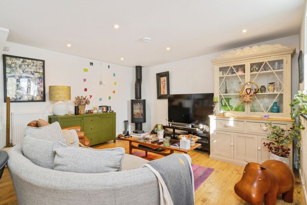 2 bed barn conversion for saleStation Road, Bere Alston, Yelverton, Devon PL20 photo 2