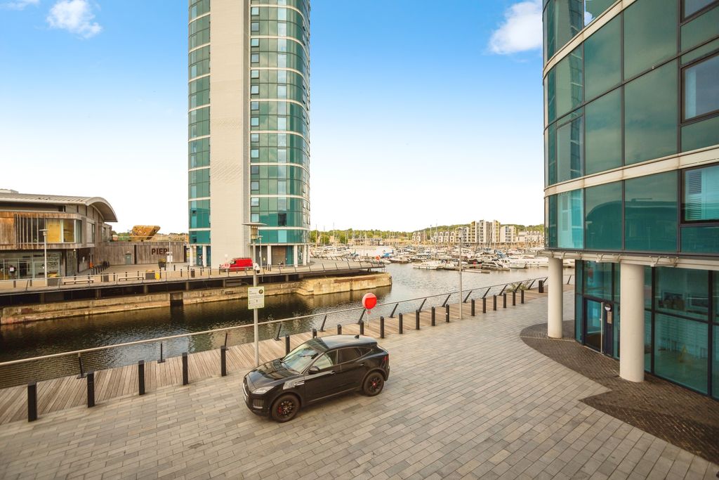 Additional image 15 of 2 bed flat for saleDock Head Road, Chatham ME4