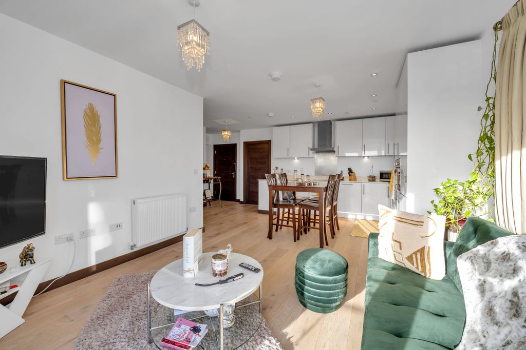 Additional image 7 of 2 bed flat for saleStation Hill, Bury St Edmunds IP32