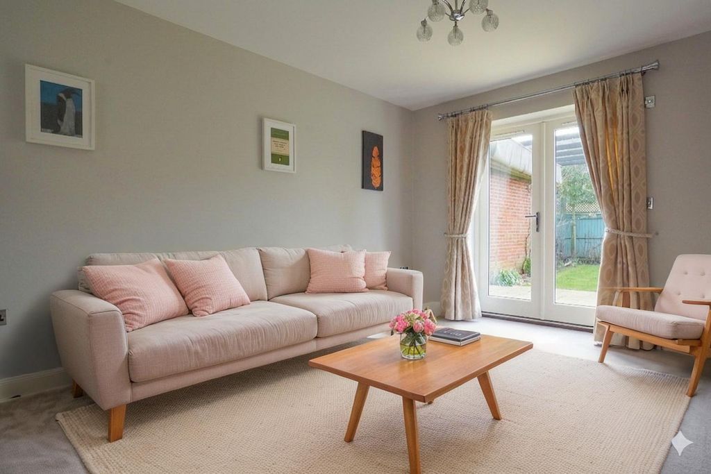 4 bed detached house for saleRidge Close, Mickleton, Chipping Campden GL55 photo 3