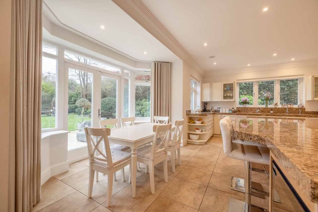 Additional image 10 of 6 bed detached house for saleBurtons Way, Chalfont St Giles HP8
