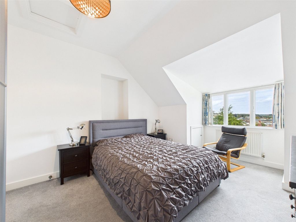 Additional image 4 of 2 bed flat for saleFernleigh Road, Wadebridge, Cornwall PL27