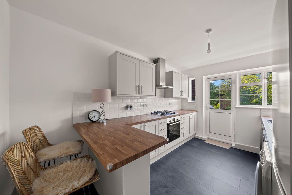 Additional image 4 of 2 bed flat for saleWest Street Lane, Carshalton SM5