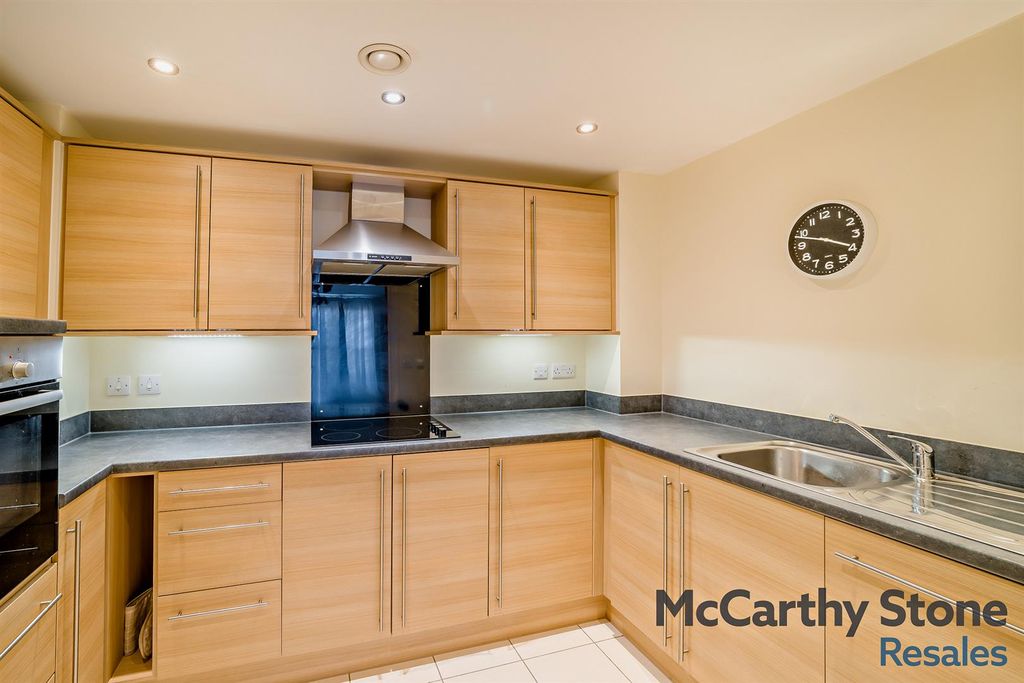 Additional image 4 of 2 bed flat for saleBowles Court, Westmead Lane, Chippenham, Wiltshire SN15