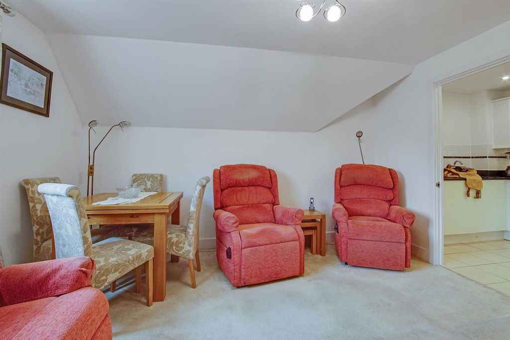 Additional image 14 of 2 bed flat for saleSt. Pauls Cray Road, Chislehurst BR7