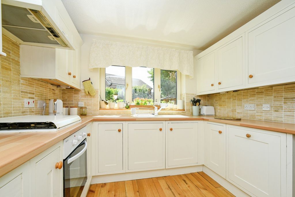 Additional image 3 of 5 bed detached house for saleHazel Copse, Chippenham SN14