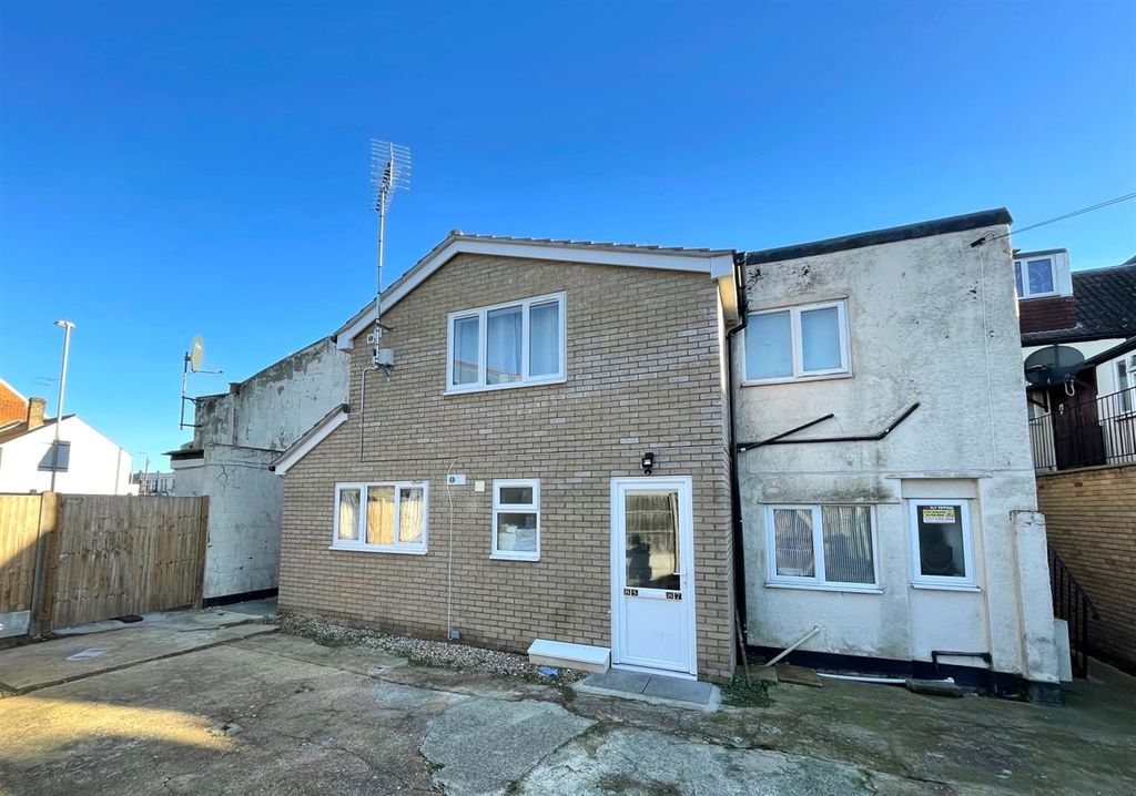 Additional image 7 of 13 bed flat for saleOld Road, Clacton On Sea CO15