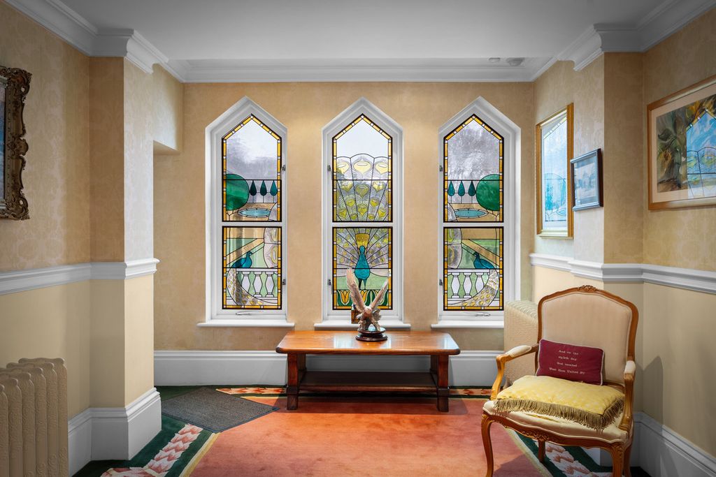 Additional image 39 of 6 bed detached house for saleTupwood Lane, Caterham CR3