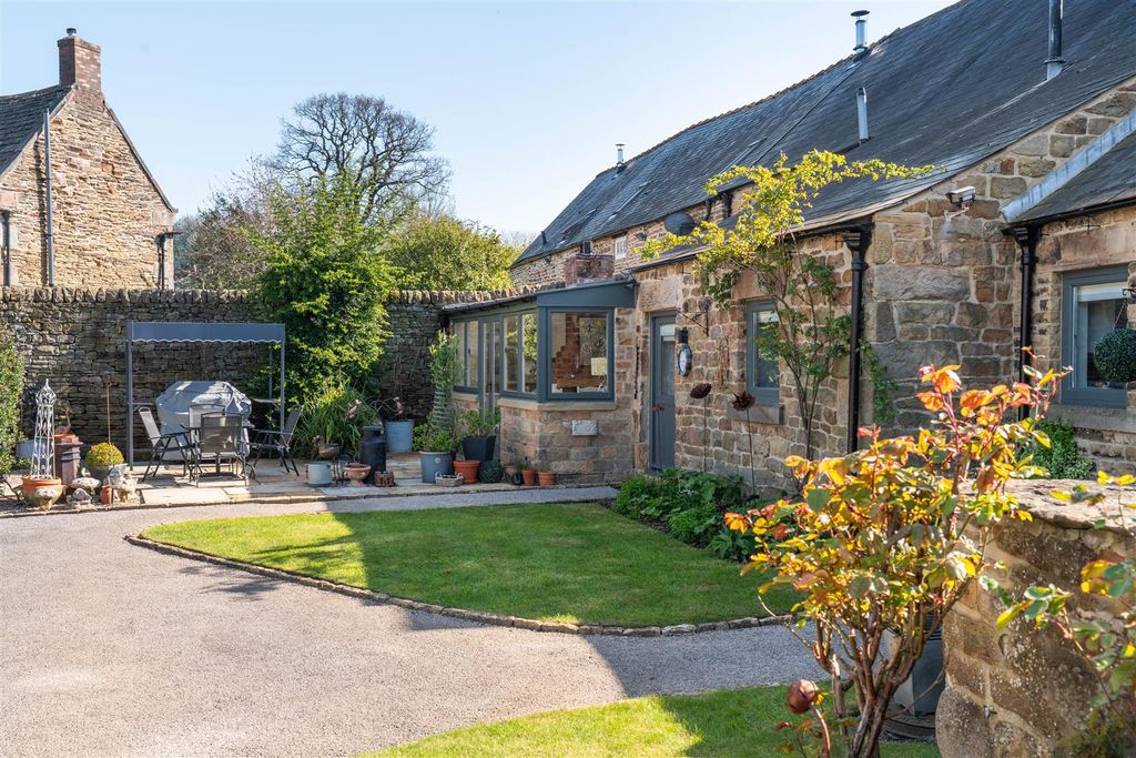 Additional image 68 of 4 bed property for saleHawthorne Barns, Walton Back Lane, Somersall, Chesterfield S42
