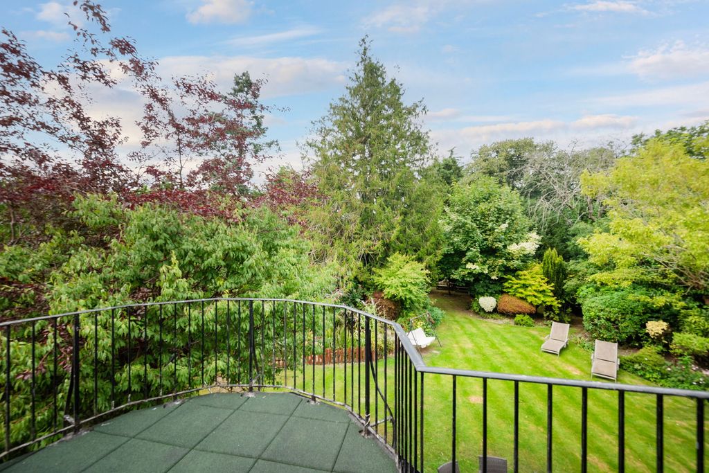 Additional image 21 of 5 bed detached house for saleHeathfield Road, Bushey WD23