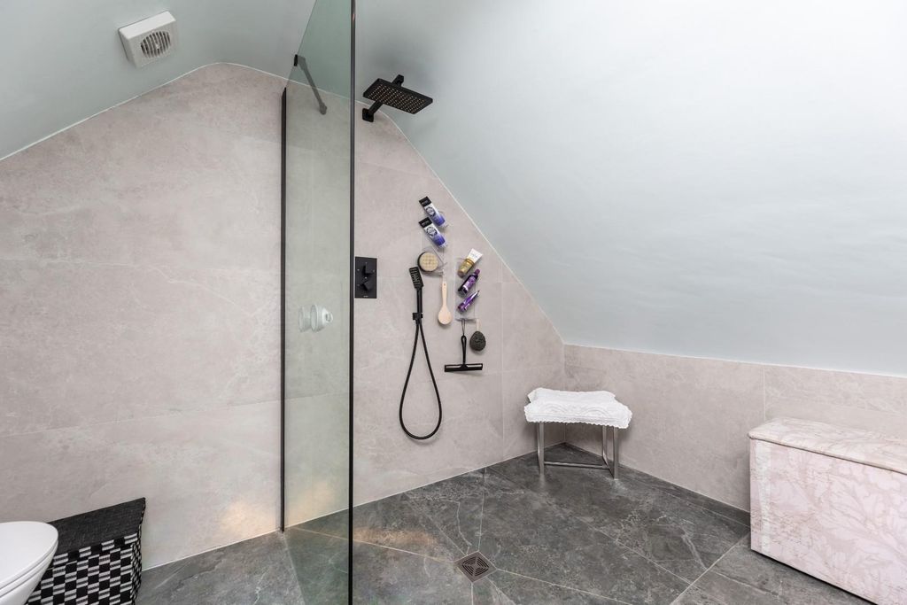 Additional image 14 of 3 bed detached house for saleMiddle Oxford Street, Castleford WF10