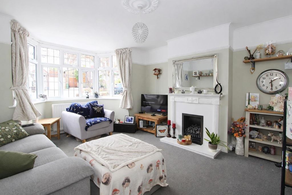 Additional image 7 of 5 bed semi-detached house for saleNorthwood Road, Carshalton SM5