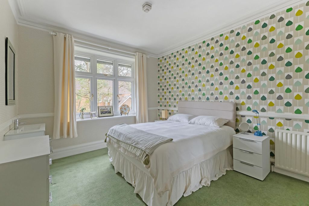 Additional image 14 of 6 bed detached house for saleLondon Road, Camberley GU15