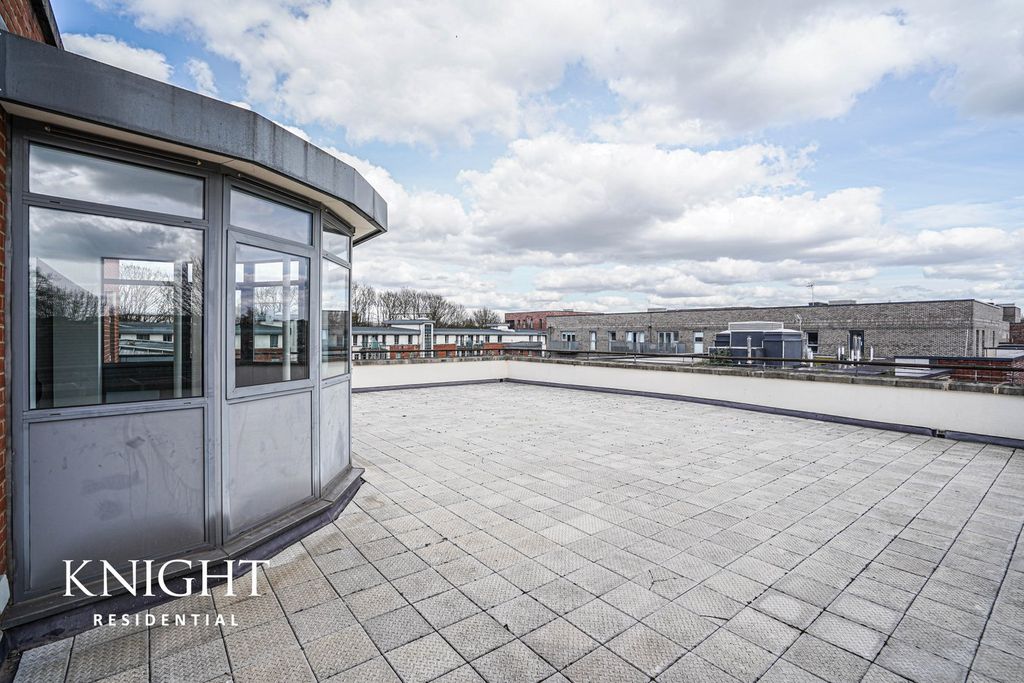 Additional image 2 of 3 bed flat for saleNew Street, Chelmsford CM1