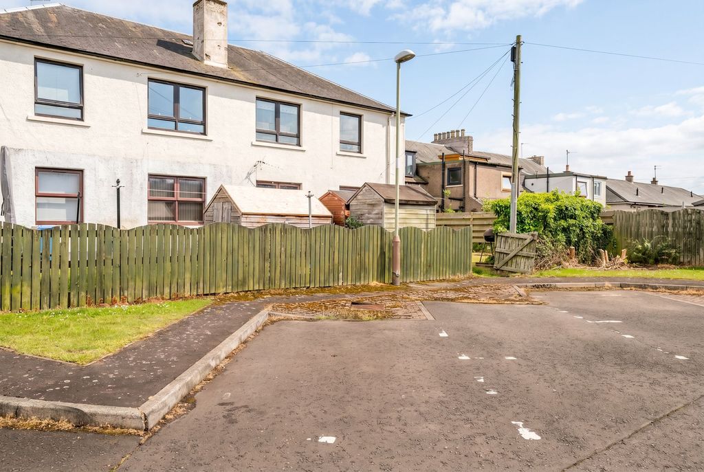 Additional image 12 of 2 bed flat for sale28 Charles Street, Carnoustie DD7