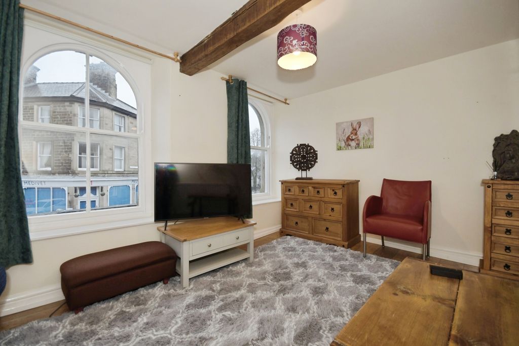 2 bed flat for saleConcert Place, Buxton, Derbyshire SK17 photo 3