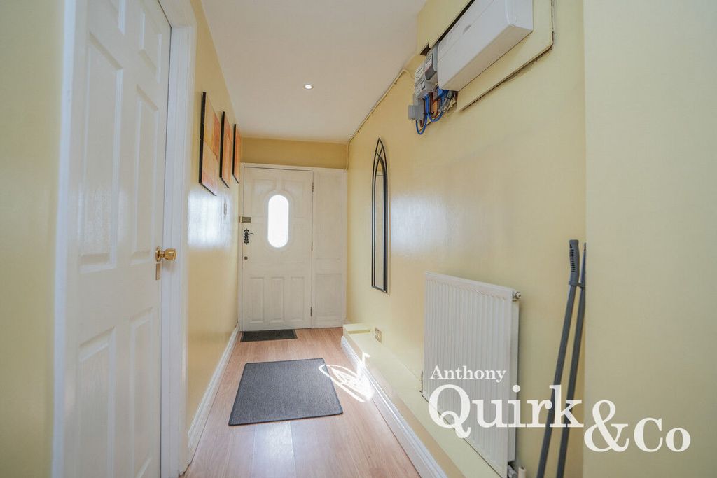 Additional image 6 of 7 bed detached house for saleLong Road, Canvey Island SS8