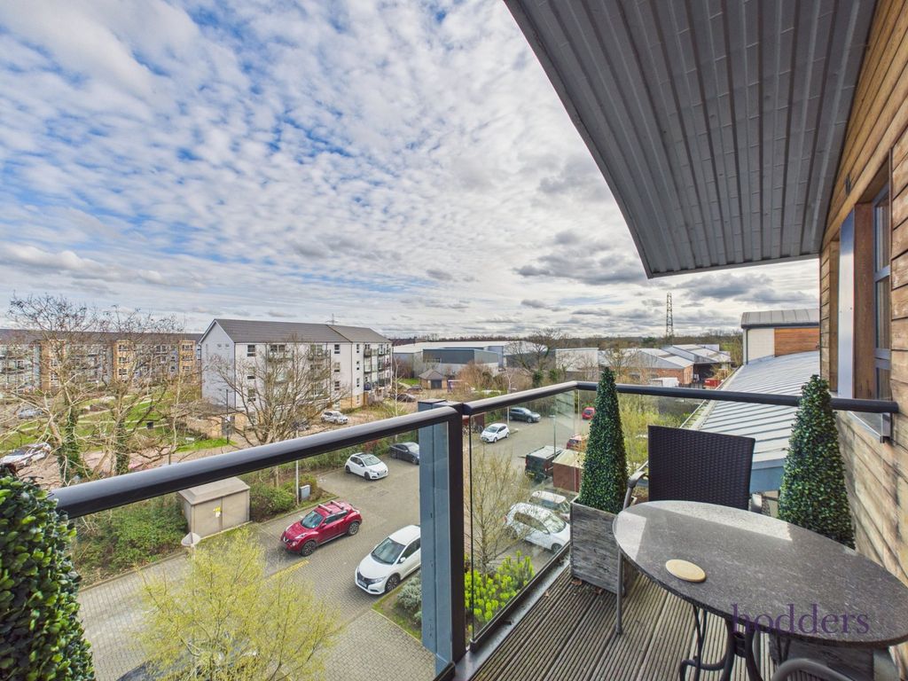 Additional image 4 of 2 bed flat for salePretoria Road, Chertsey, Surrey KT16