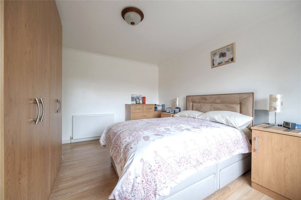 Additional image 8 of 2 bed maisonette for saleMount Nugent, Chesham, Buckinghamshire HP5