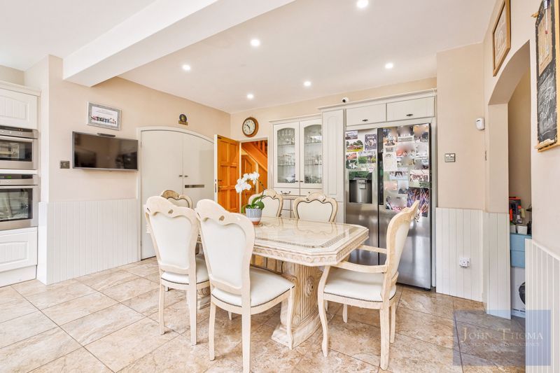 Additional image 8 of 6 bed detached house for saleLee Grove, Chigwell IG7