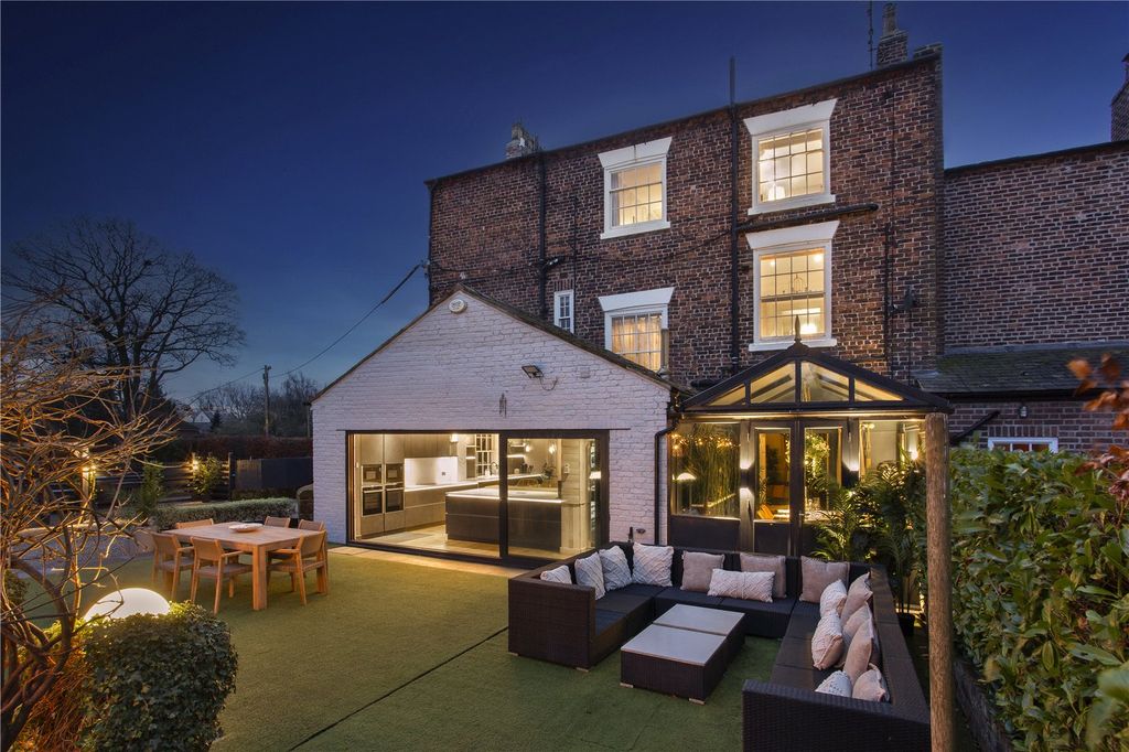 Additional image 22 of 6 bed semi-detached house for saleLittle Rake Lane, Chorlton-By-Backford, Chester CH2