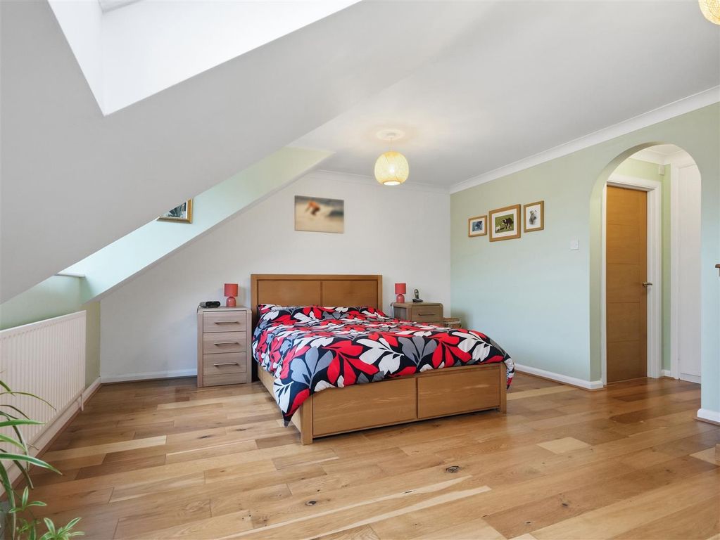 Additional image 20 of 5 bed town house for saleAsquith Close, Christchurch BH23