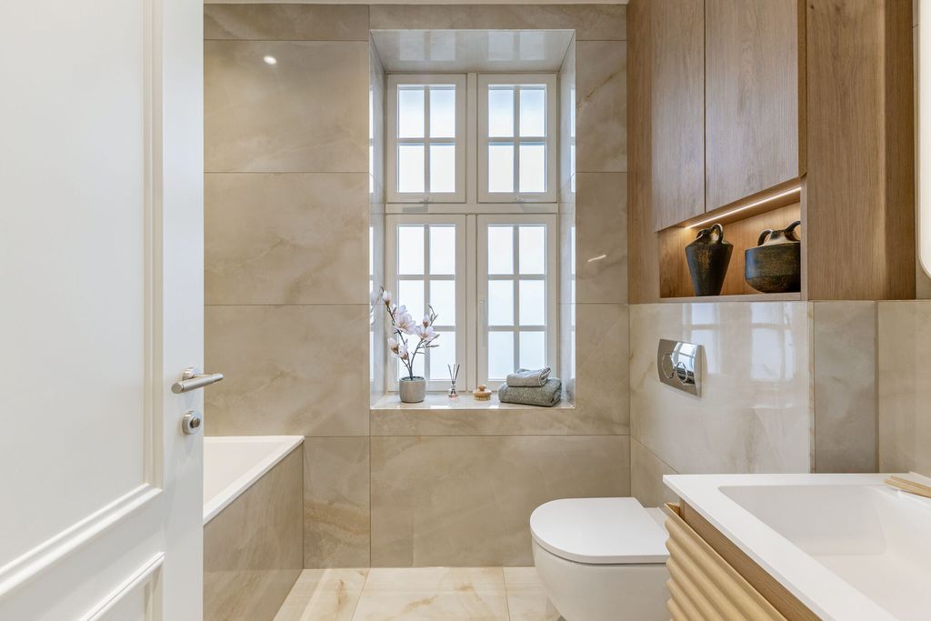 Additional image 10 of 1 bed flat for saleKings Meadow, Whyteleafe Hill, Whyteleafe CR3