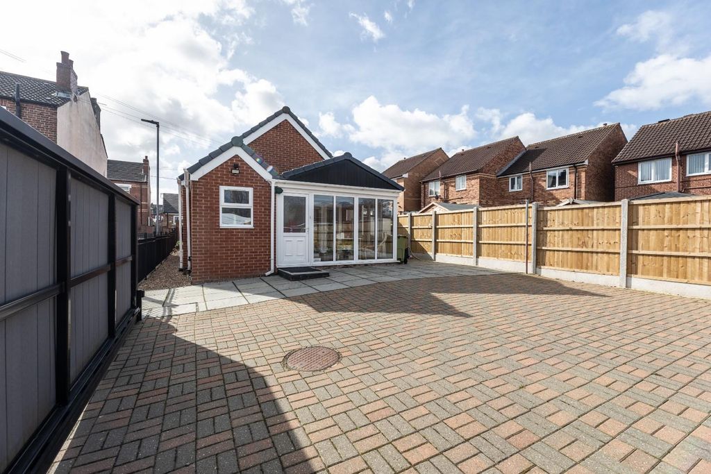 Additional image 18 of 3 bed detached house for saleMiddle Oxford Street, Castleford WF10