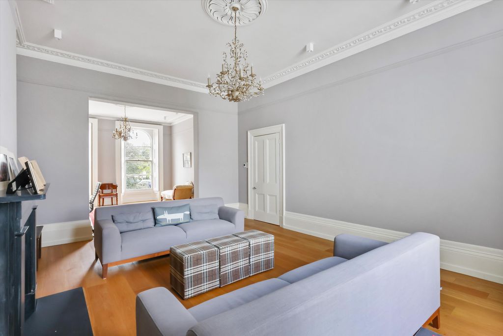 Additional image 10 of 5 bed terraced house for saleLypiatt Terrace, Cheltenham, Gloucestershire GL50