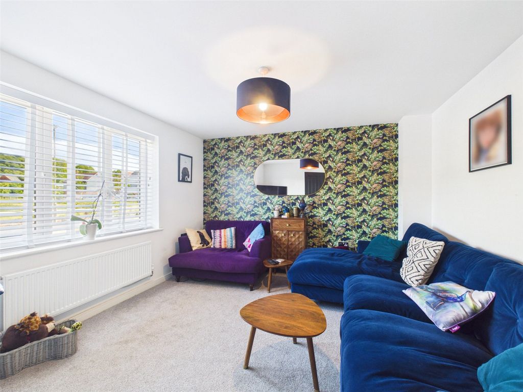 Additional image 7 of 4 bed detached house for saleEmperor Way, Chinnor, Oxfordshire OX39